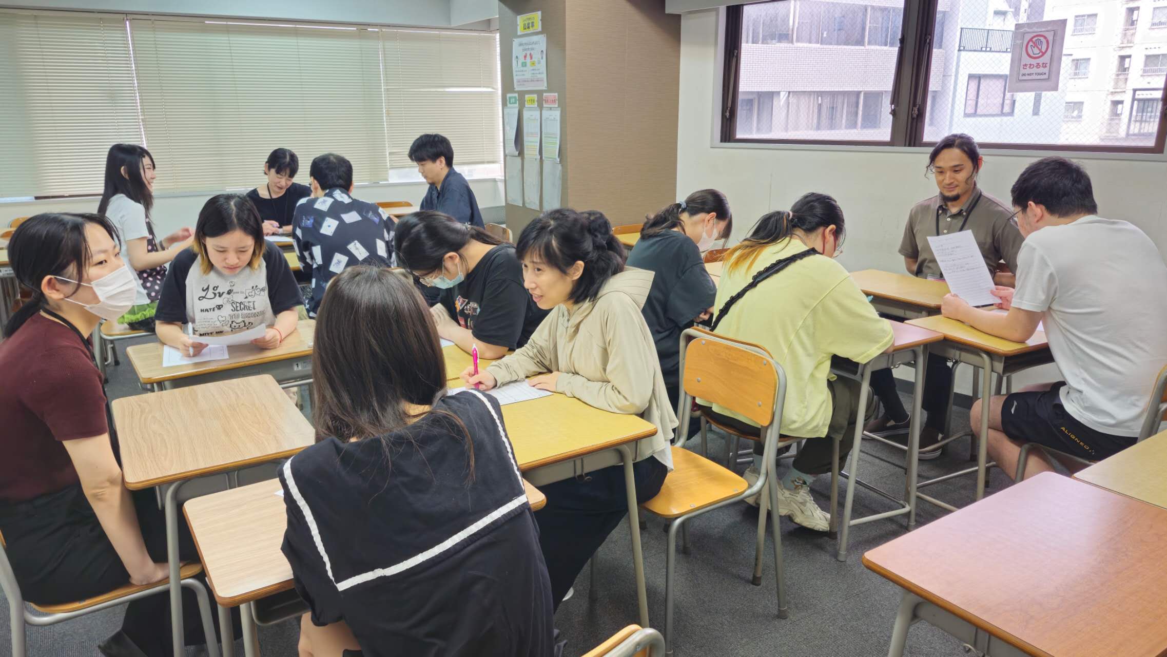 上級クラスの活動～日本人にインタビュー～